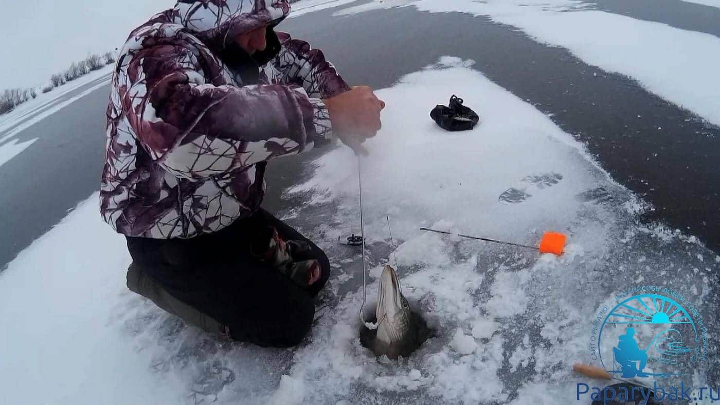 Рыбалка на щуку зимой